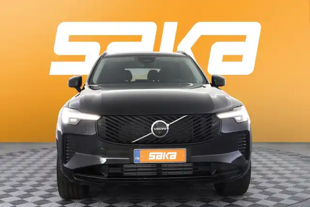 Musta Maastoauto, Volvo XC90 – VAR-52568