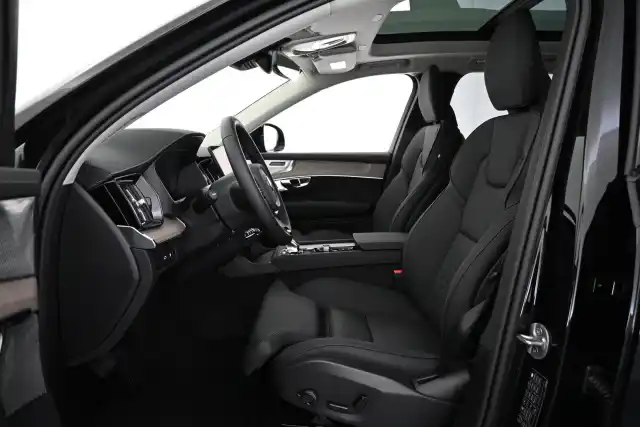 Musta Maastoauto, Volvo XC90 – VAR-52568