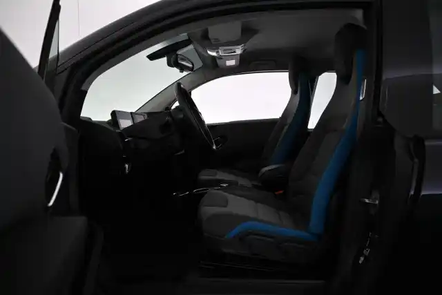 Musta Viistoperä, BMW i3 – VAR-52571