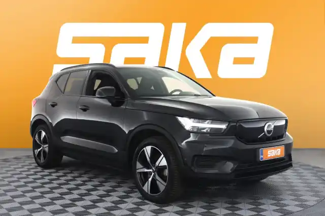 Musta Maastoauto, Volvo XC40 – VAR-52593