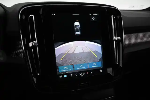Musta Maastoauto, Volvo XC40 – VAR-52593