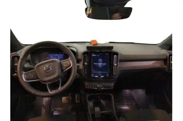 Vihreä Maastoauto, Volvo XC40 – VAR-52637