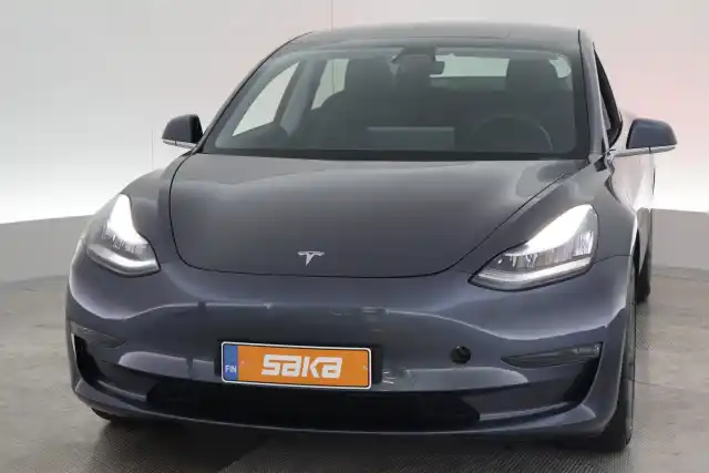 Harmaa Sedan, Tesla Model 3 – VAR-53064