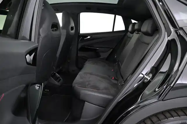 Musta Maastoauto, Volkswagen ID.5 – VAR-532233