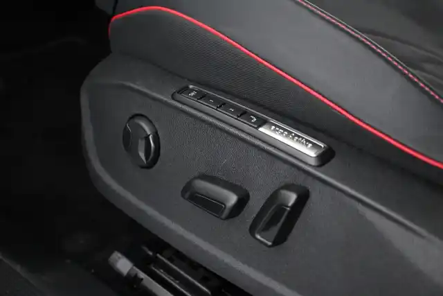 Musta Maastoauto, Volkswagen ID.5 – VAR-532233