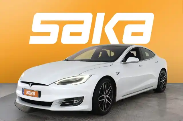 Valkoinen Sedan, Tesla Model S – VAR-53332