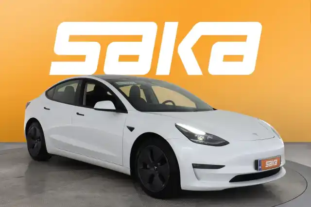 Valkoinen Sedan, Tesla Model 3 – VAR-53623