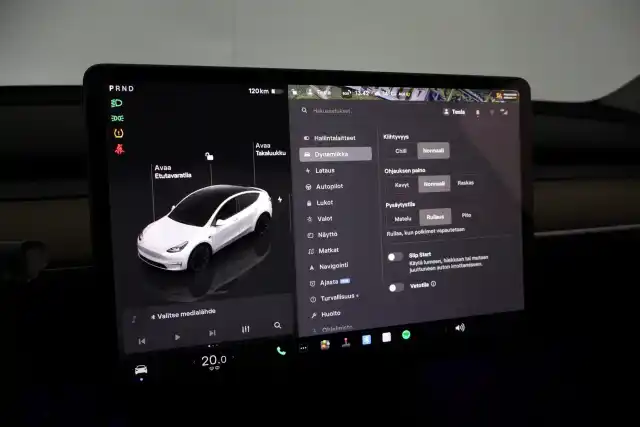 Valkoinen Maastoauto, Tesla Model Y – VAR-53713