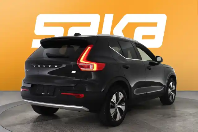 Musta Maastoauto, Volvo XC40 – VAR-54007