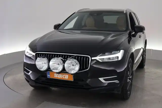 Musta Maastoauto, Volvo XC60 – VAR-54011