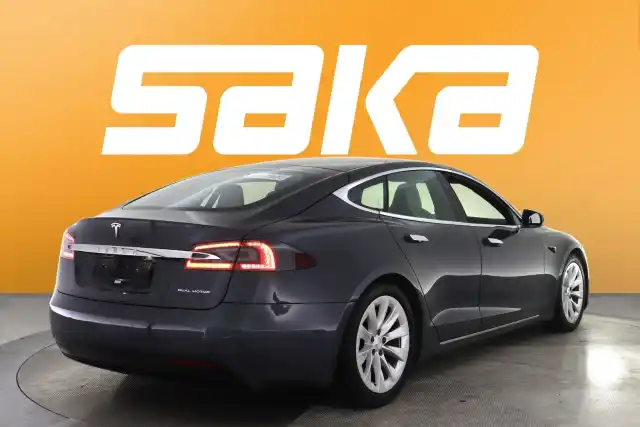 Harmaa Sedan, Tesla Model S – VAR-54083