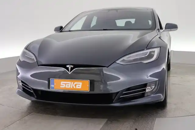 Harmaa Sedan, Tesla Model S – VAR-54095