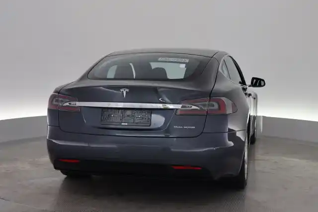 Harmaa Sedan, Tesla Model S – VAR-54099