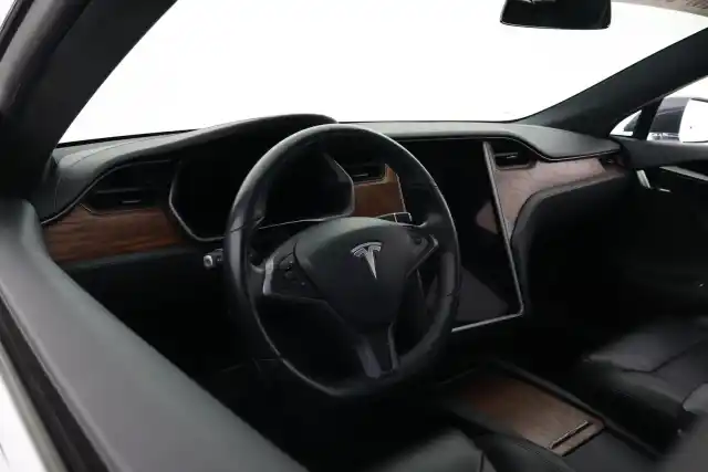 Harmaa Sedan, Tesla Model S – VAR-54099