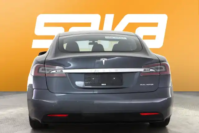 Harmaa Sedan, Tesla Model S – VAR-54099