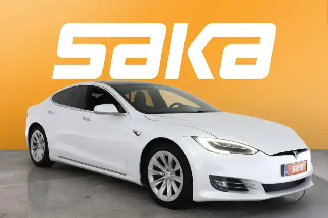 Valkoinen Sedan, Tesla Model S – VAR-54205