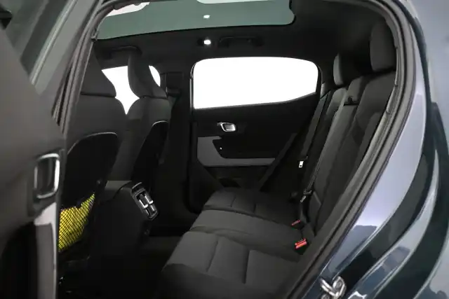Sininen Sedan, Polestar 2 – VAR-54231