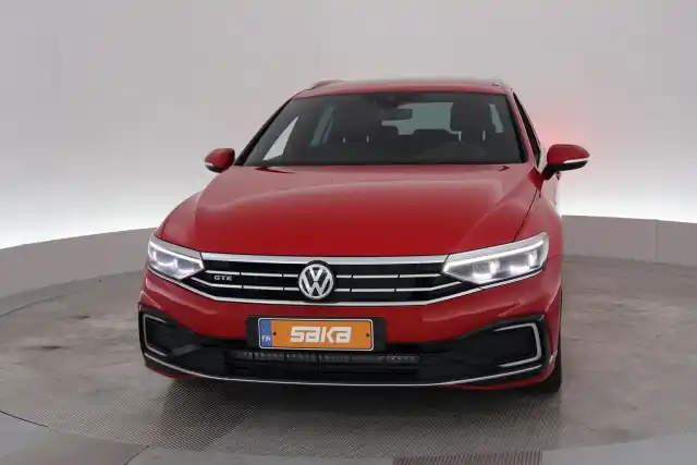 Punainen Farmari, Volkswagen Passat – VAR-54618