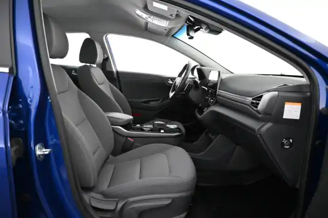 Sininen Sedan, Hyundai IONIQ electric – VAR-54704