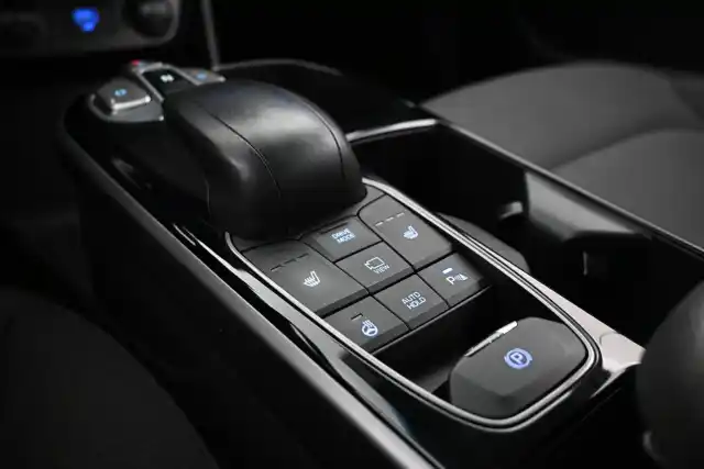 Sininen Sedan, Hyundai IONIQ electric – VAR-54704