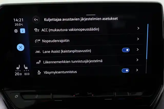 Valkoinen Viistoperä, Volkswagen ID.4 – VAR-54797