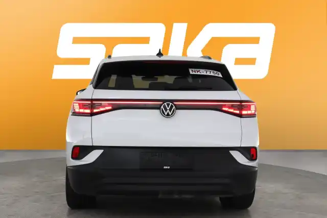 Valkoinen Viistoperä, Volkswagen ID.4 – VAR-54797