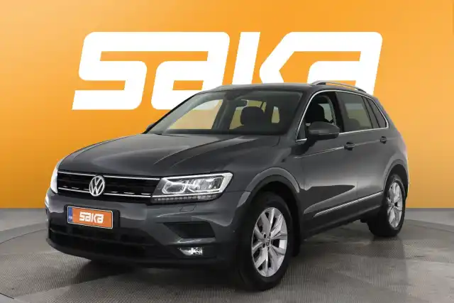 Harmaa Maastoauto, Volkswagen Tiguan – VAR-54879