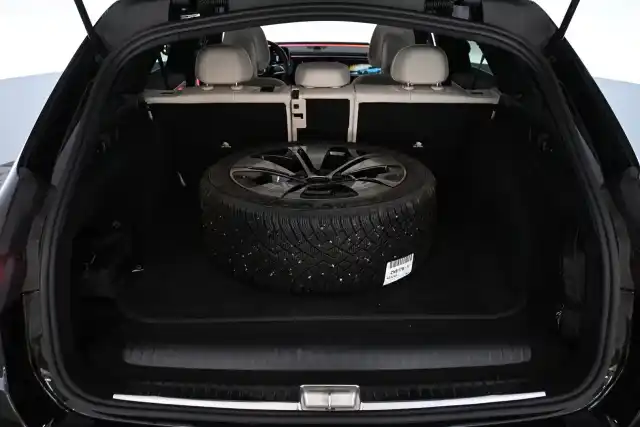 Musta Farmari, Mercedes-Benz E – VAR-54943