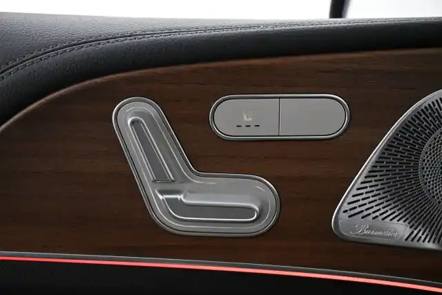 Musta Maastoauto, Mercedes-Benz GLE – VAR-55010