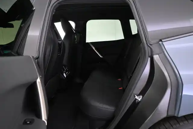 Harmaa Maastoauto, BMW iX – VAR-55245