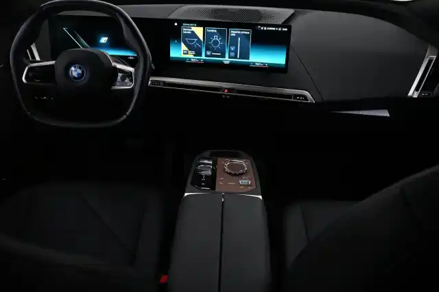Harmaa Maastoauto, BMW iX – VAR-55245