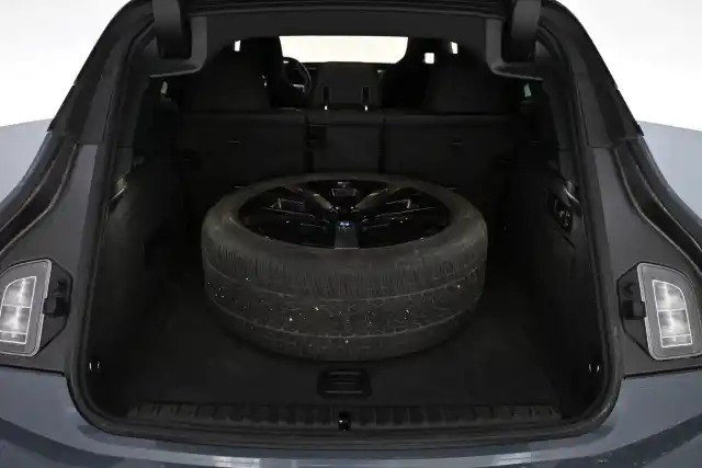 Harmaa Maastoauto, BMW iX – VAR-55245