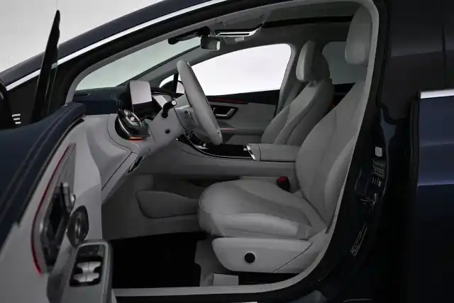 Sininen Sedan, Mercedes-Benz EQE – VAR-55307