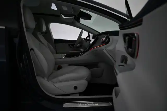 Sininen Sedan, Mercedes-Benz EQE – VAR-55307