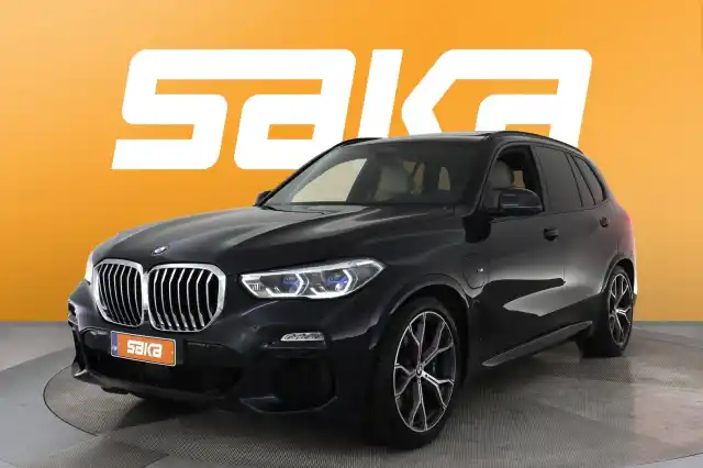 Musta Maastoauto, BMW X5 – VAR-55419