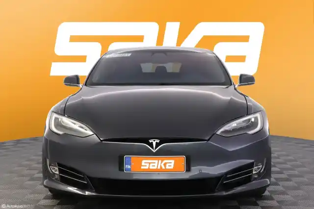 Harmaa Sedan, Tesla Model S – VAR-55475