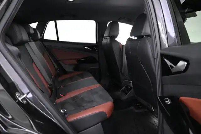 Harmaa Viistoperä, Volkswagen ID.4 – VAR-55602