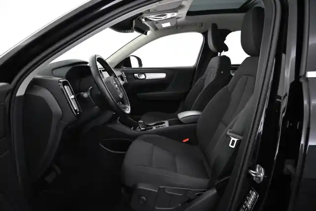  Maastoauto, Volvo XC40 – VAR-55952