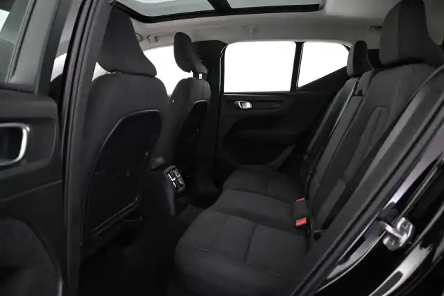  Maastoauto, Volvo XC40 – VAR-55952