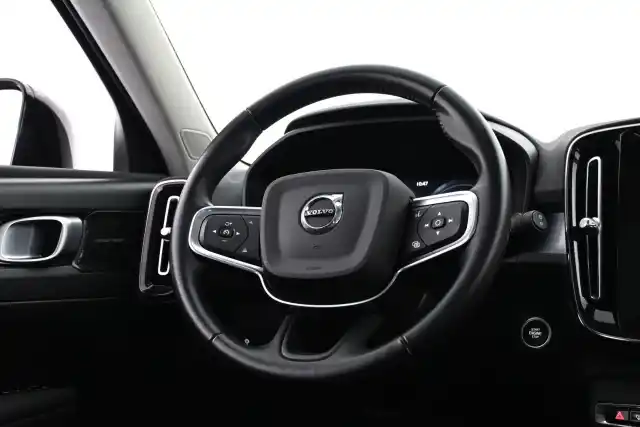  Maastoauto, Volvo XC40 – VAR-55952