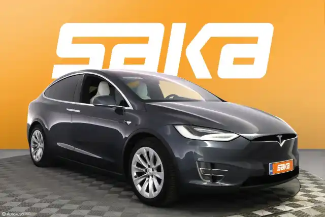Harmaa Maastoauto, Tesla Model X – VAR-56315
