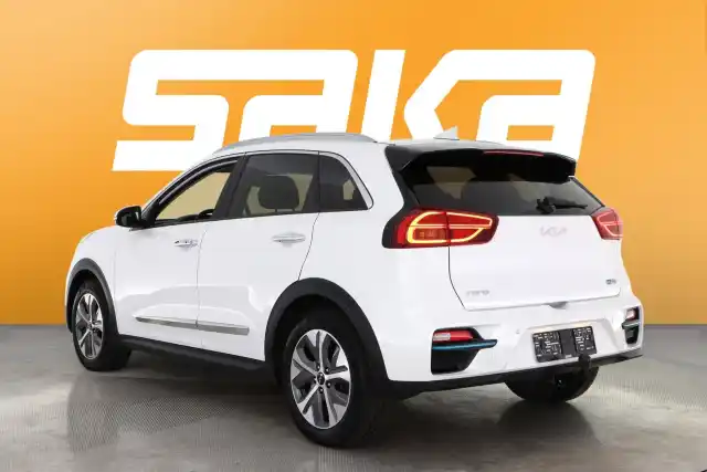 Valkoinen Maastoauto, Kia NIRO – VAR-56379