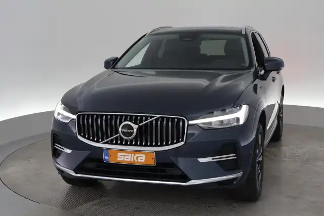 Sininen Maastoauto, Volvo XC60 – VAR-56384