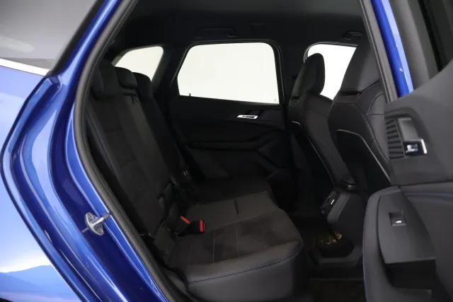 Sininen Tila-auto, BMW 225 – VAR-56409