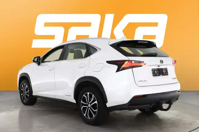 Valkoinen Maastoauto, Lexus NX – VAR-56622