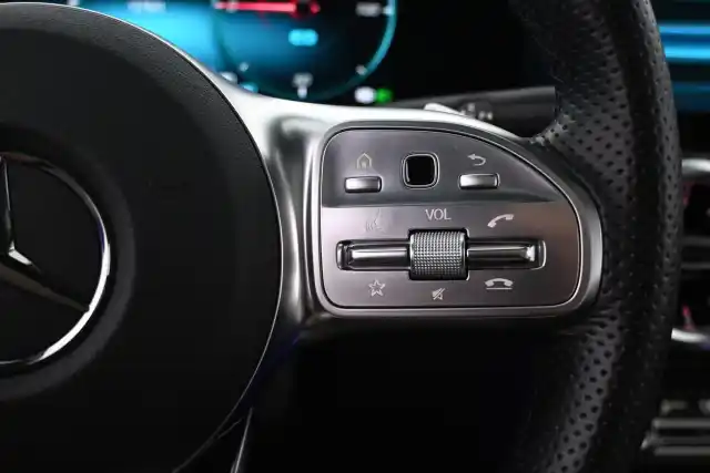Musta Maastoauto, BMW iX3 – VAR-56663