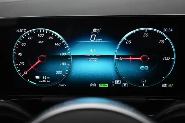 Musta Maastoauto, BMW iX3 – VAR-56663