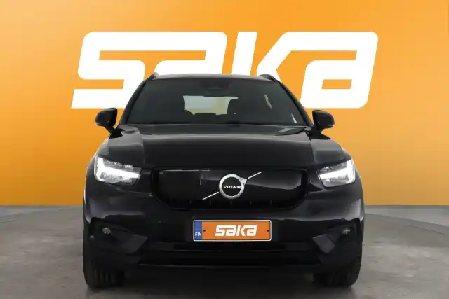 Musta Maastoauto, Volvo XC40 – VAR-56722