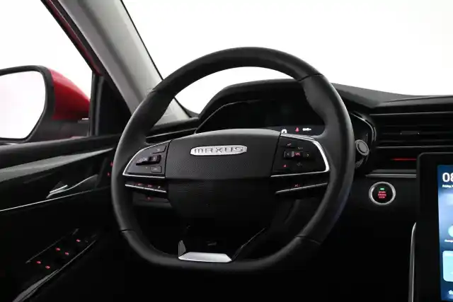 Punainen Maastoauto, Maxus Euniq 6 – VAR-56755