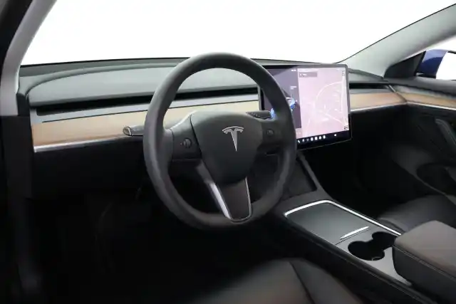 Sininen Viistoperä, Tesla Model 3 – VAR-57527